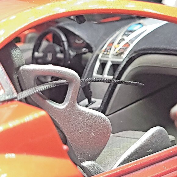 Burago Prima Giugiaro Design - 1:18 Die-Cast Stunning Craftsmanship Orange - Picture 16 of 16